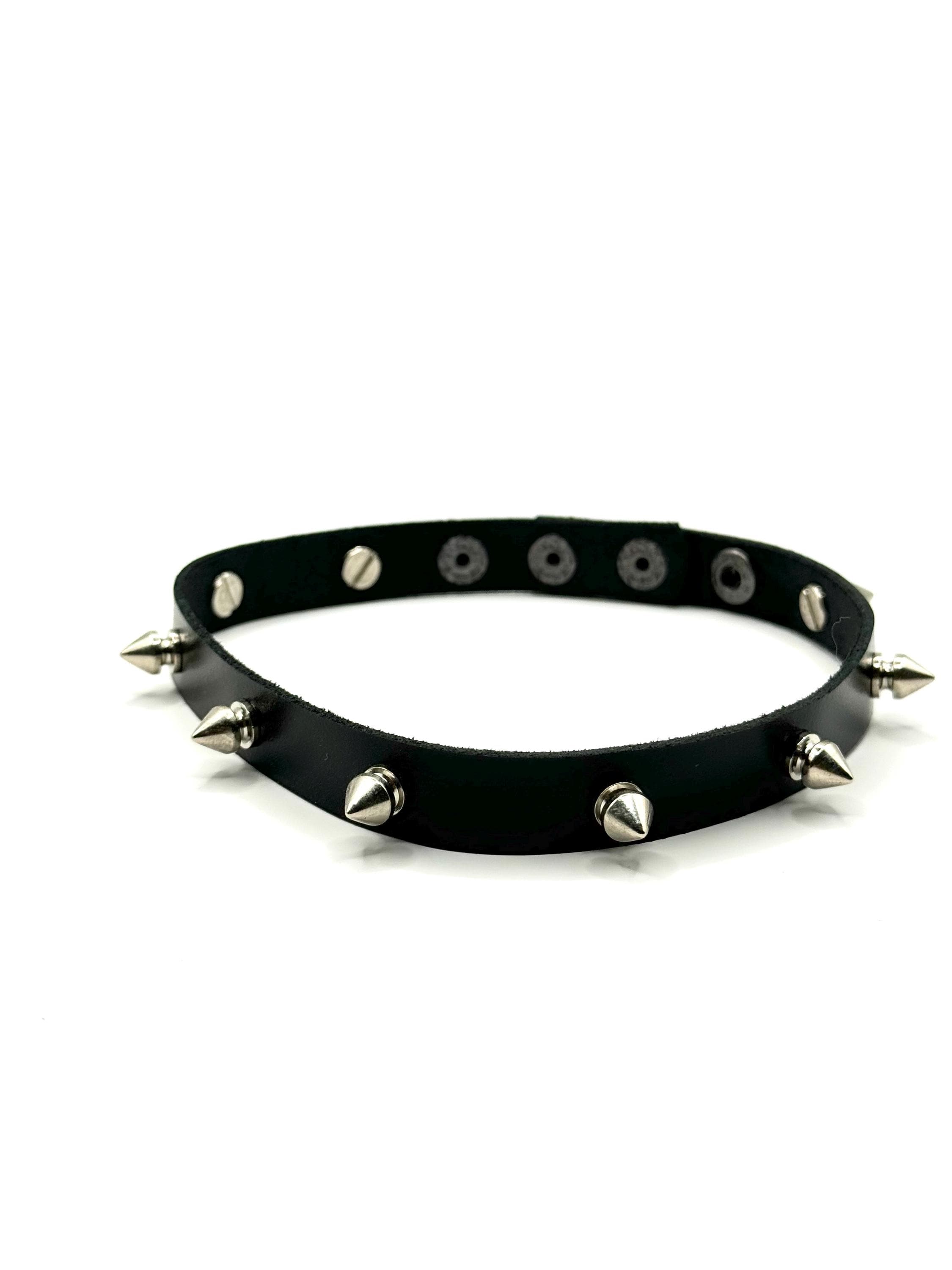 Thin Leather Choker with Small Spikes – Minimalist Edgy Style