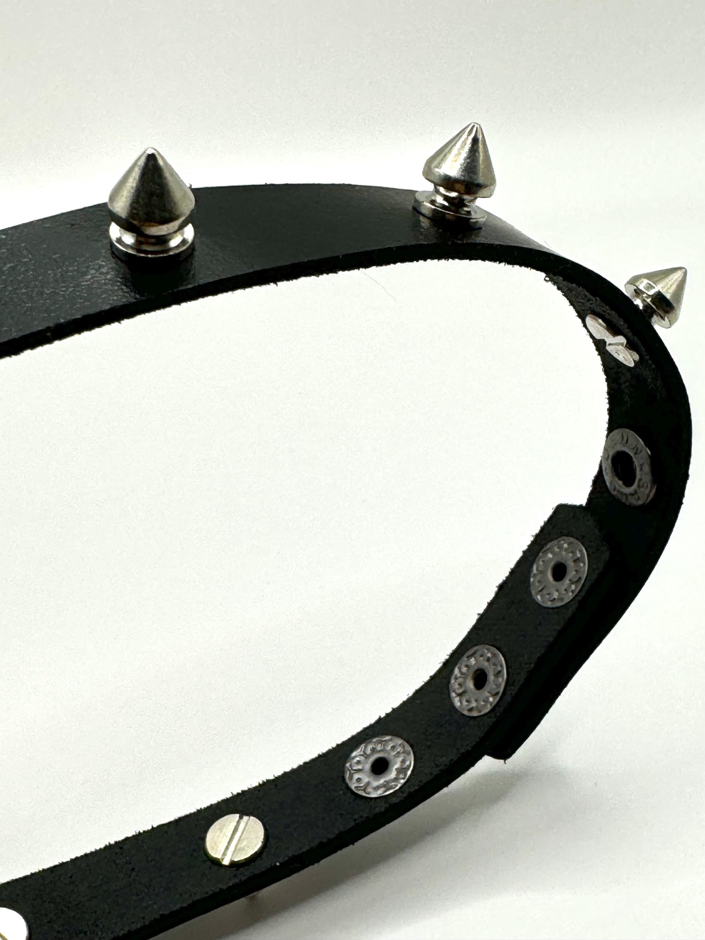 Thin Leather Choker with Small Spikes – Minimalist Edgy Style