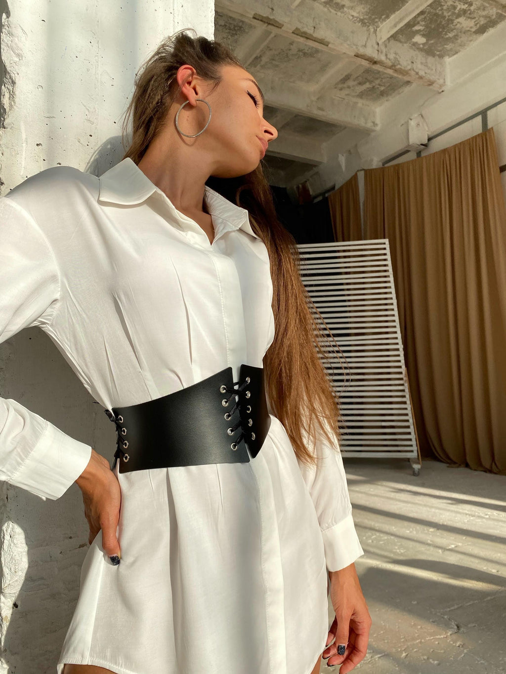 Four-Piece Waist-Cinching Corset — Structured Adjustable Silhouette